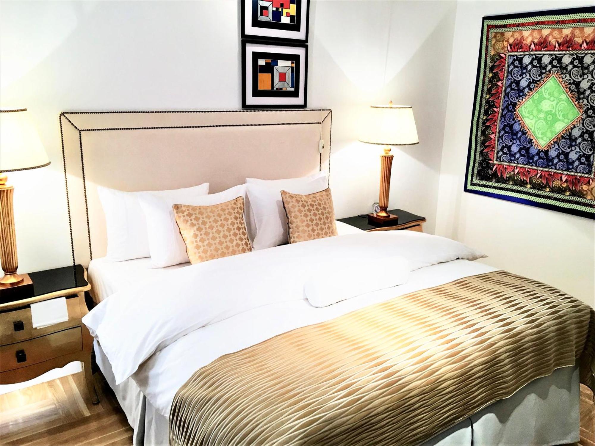 Mondrian Luxury Suites & Apartments Market Square I Варшава Стая снимка