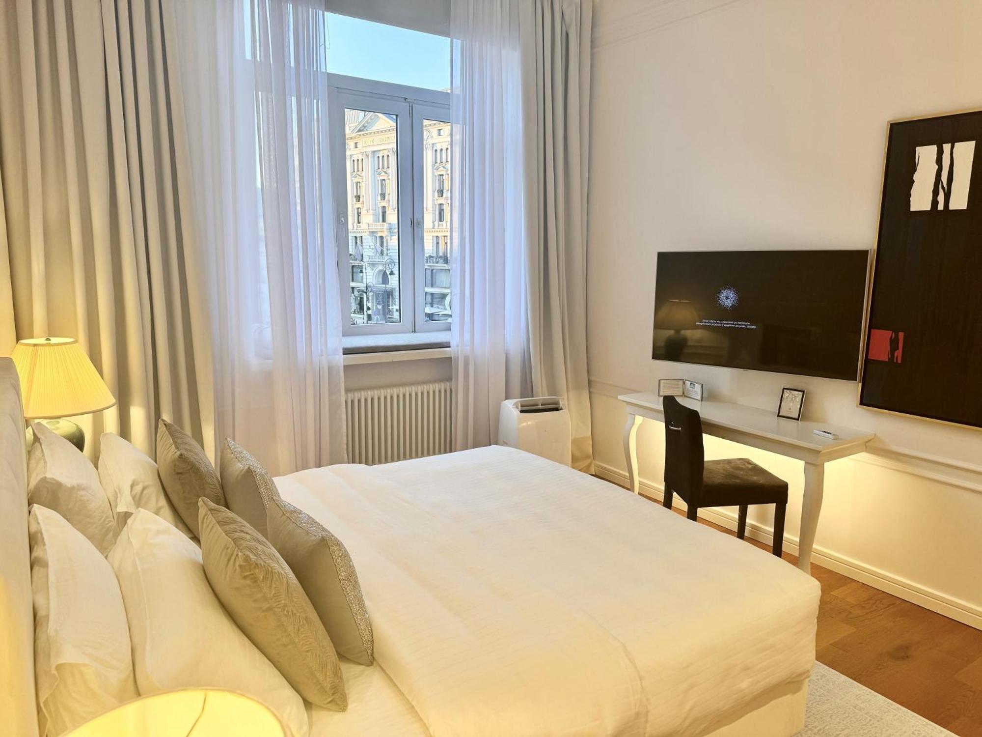 Mondrian Luxury Suites & Apartments Market Square I Варшава Стая снимка